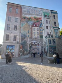 Minutes away from accomadations at entrance of square