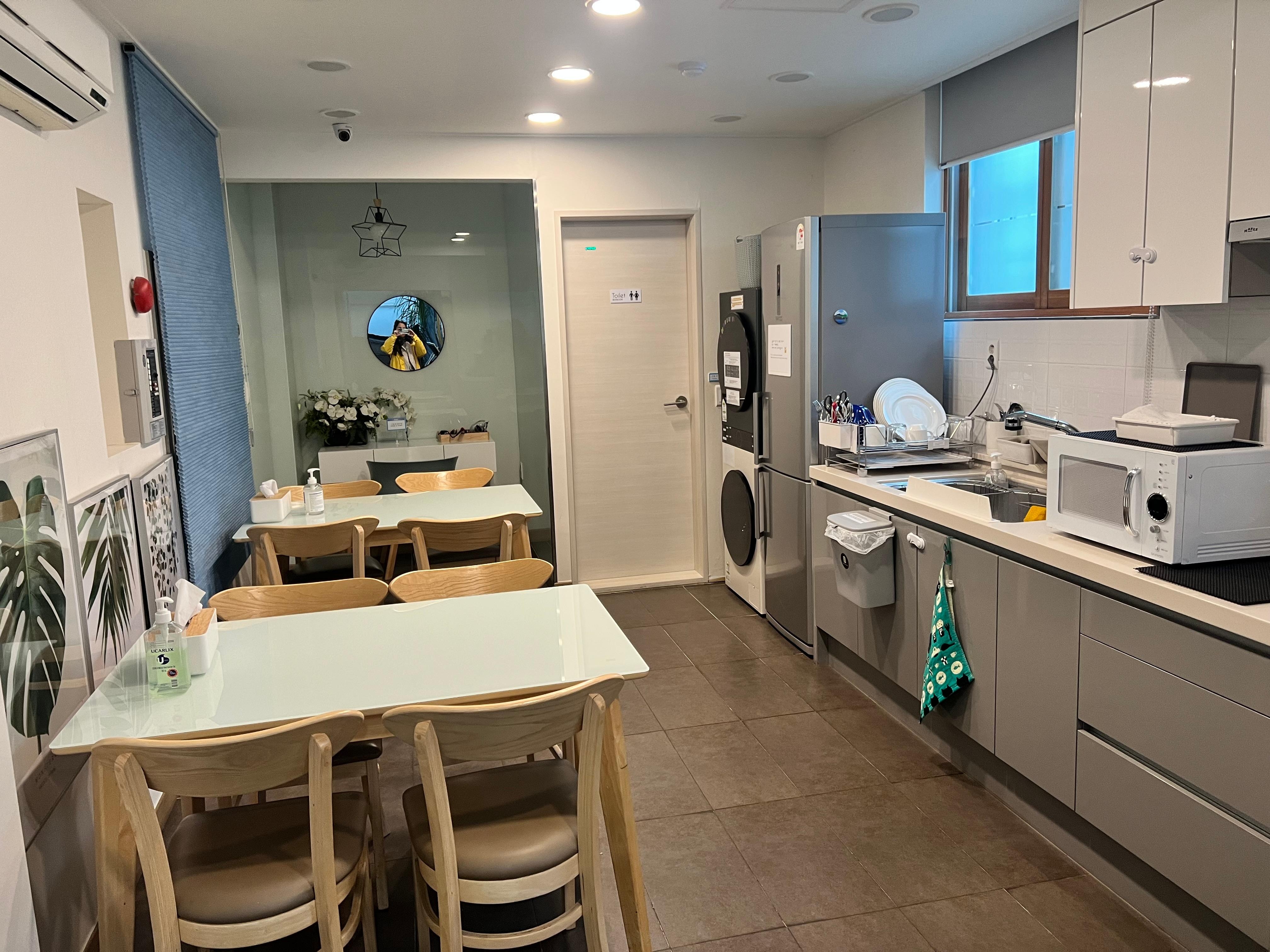 The little kitchen off the lobby.