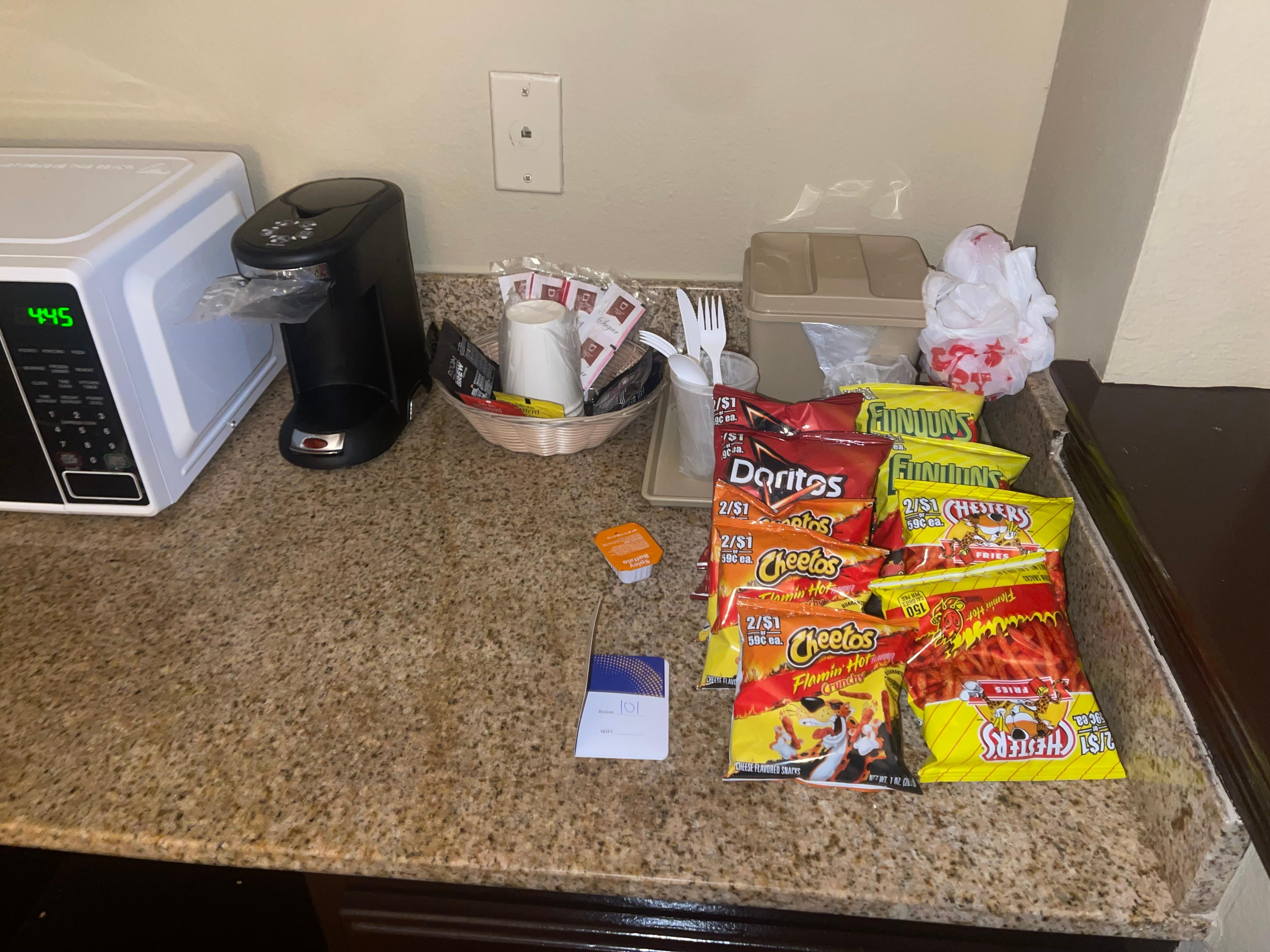 SNACKS EN EL CUARTO 🫶🏻