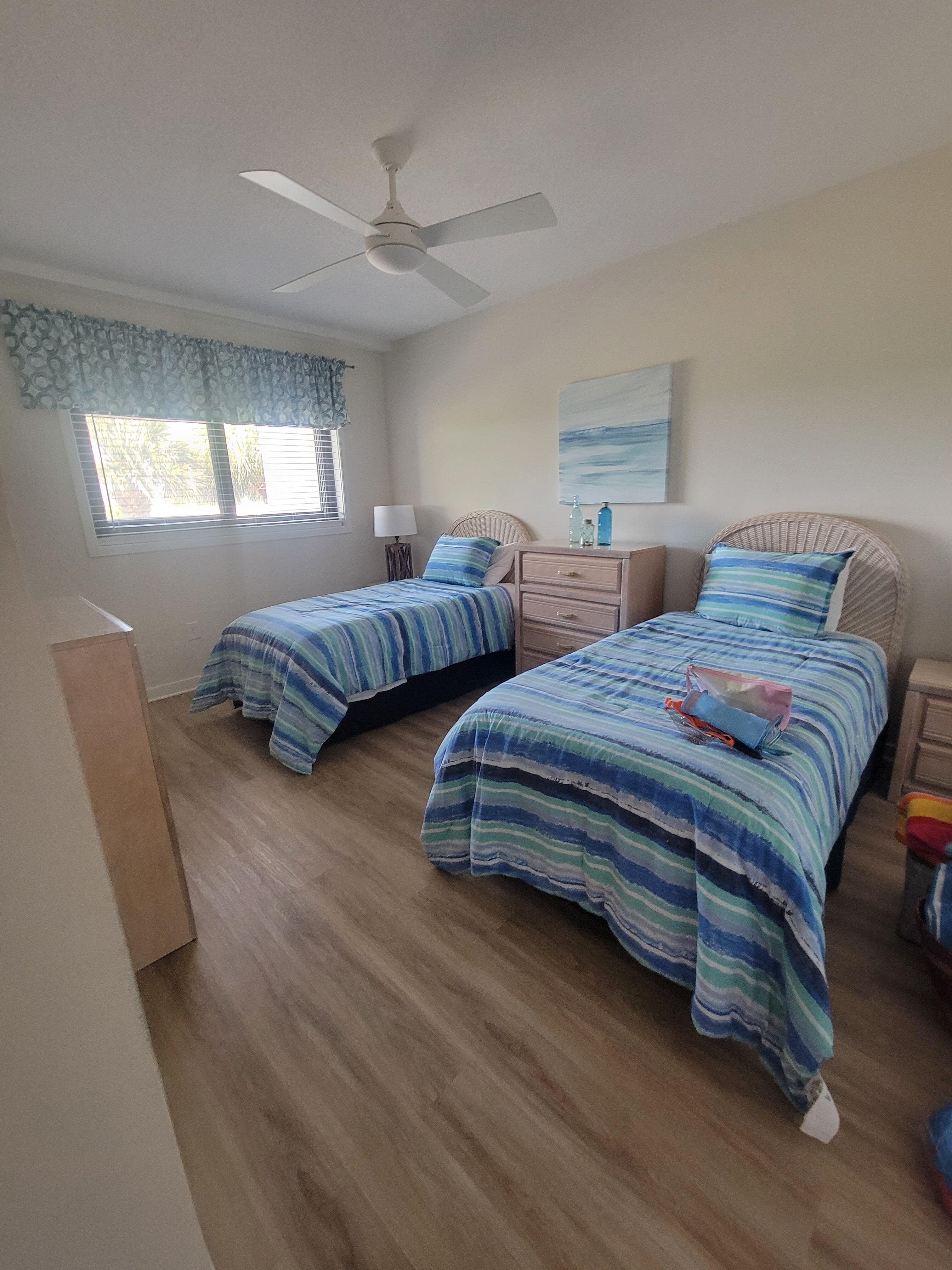 Twin bedroom
