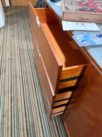 Drawers won’t stay shut
