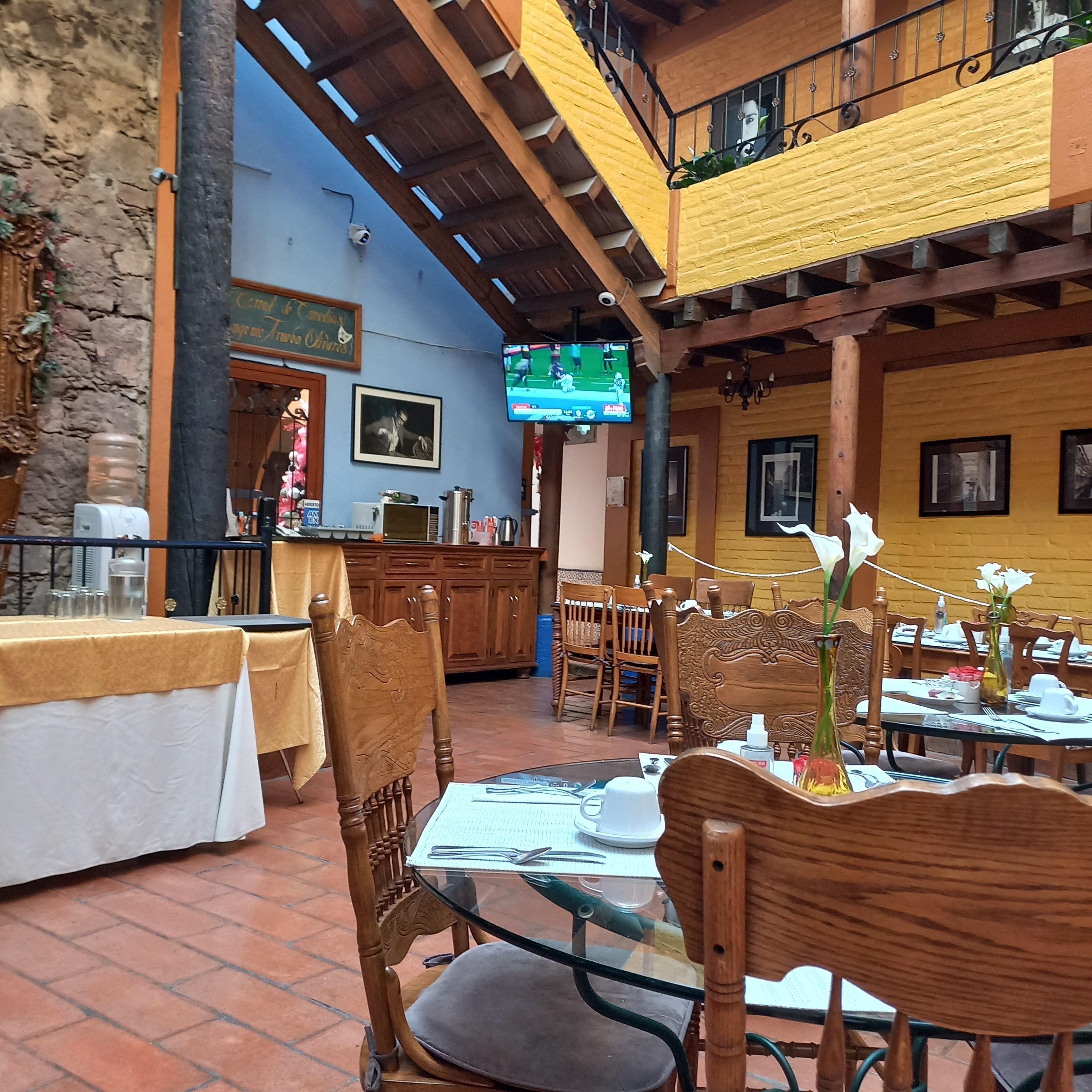 Comedor, sólo desayuno.