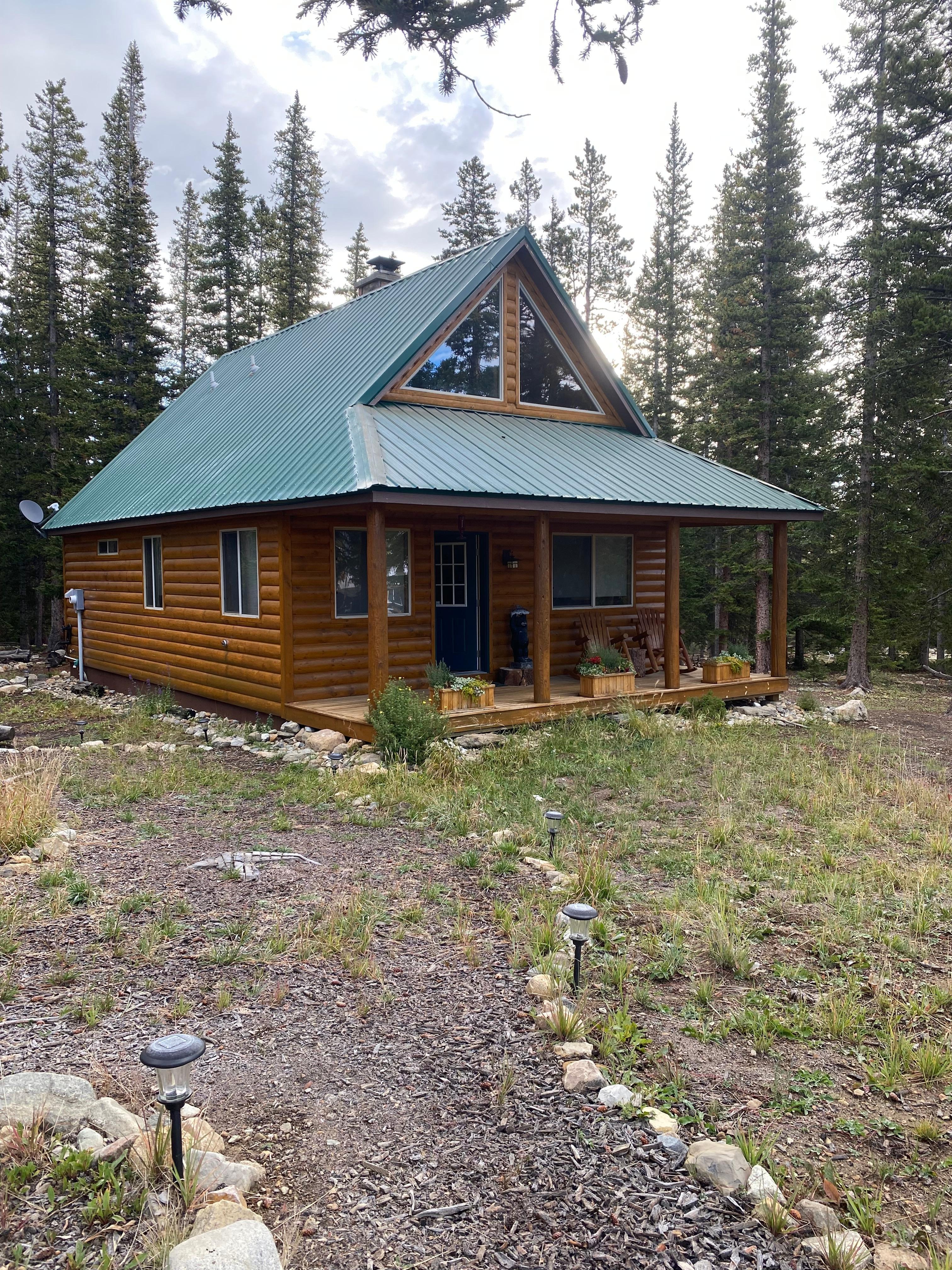 The cabin in all it’s beauty. 