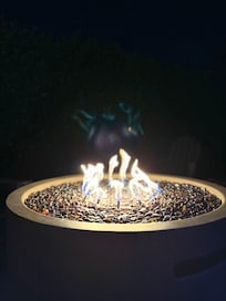 Propane gas fire pit