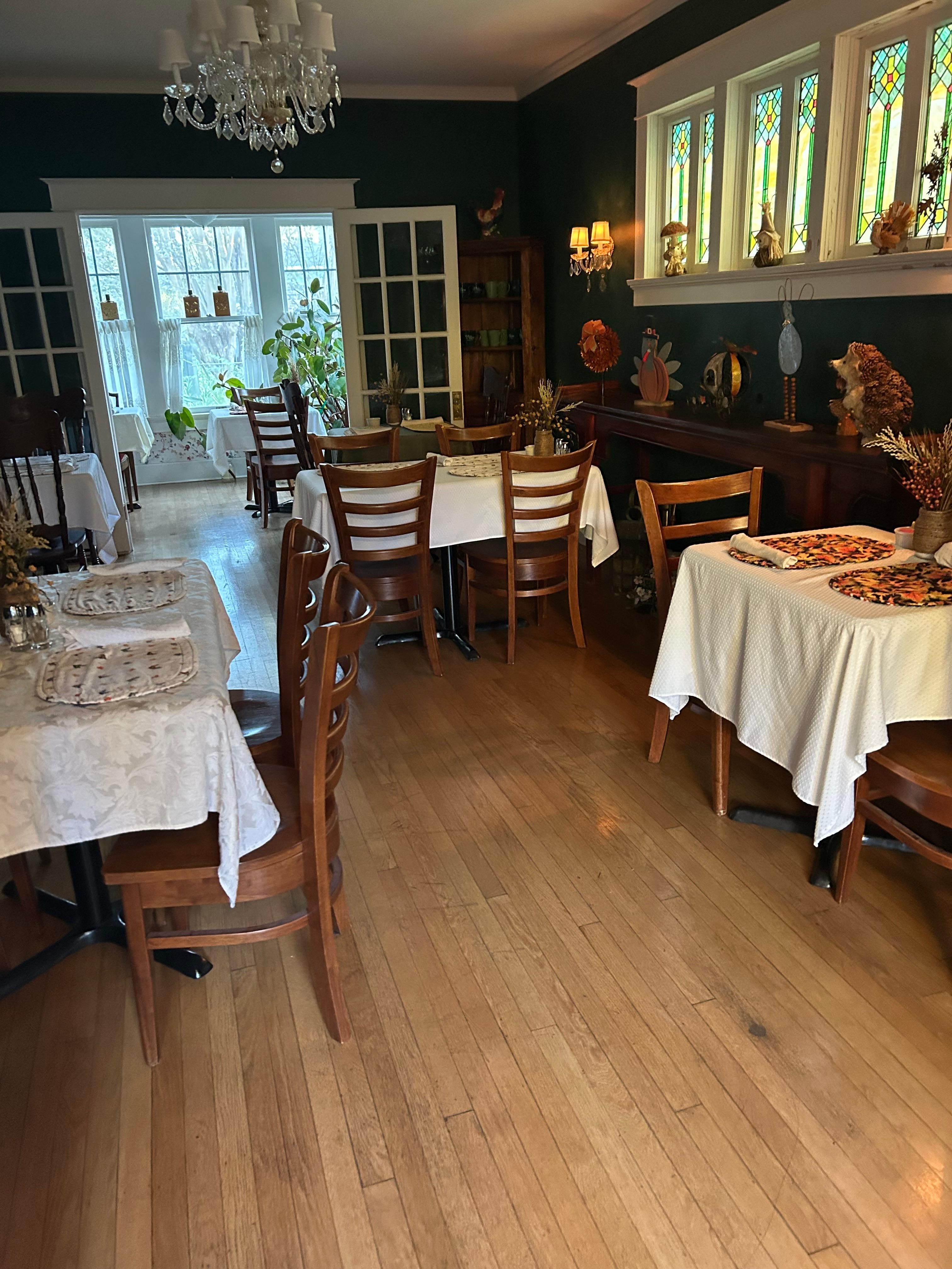 Breakfast sitting for guests 