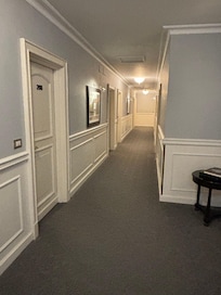 部屋に行くまでの廊下