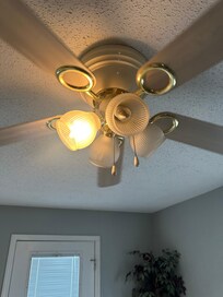 several light fixtures with burned out bulbs