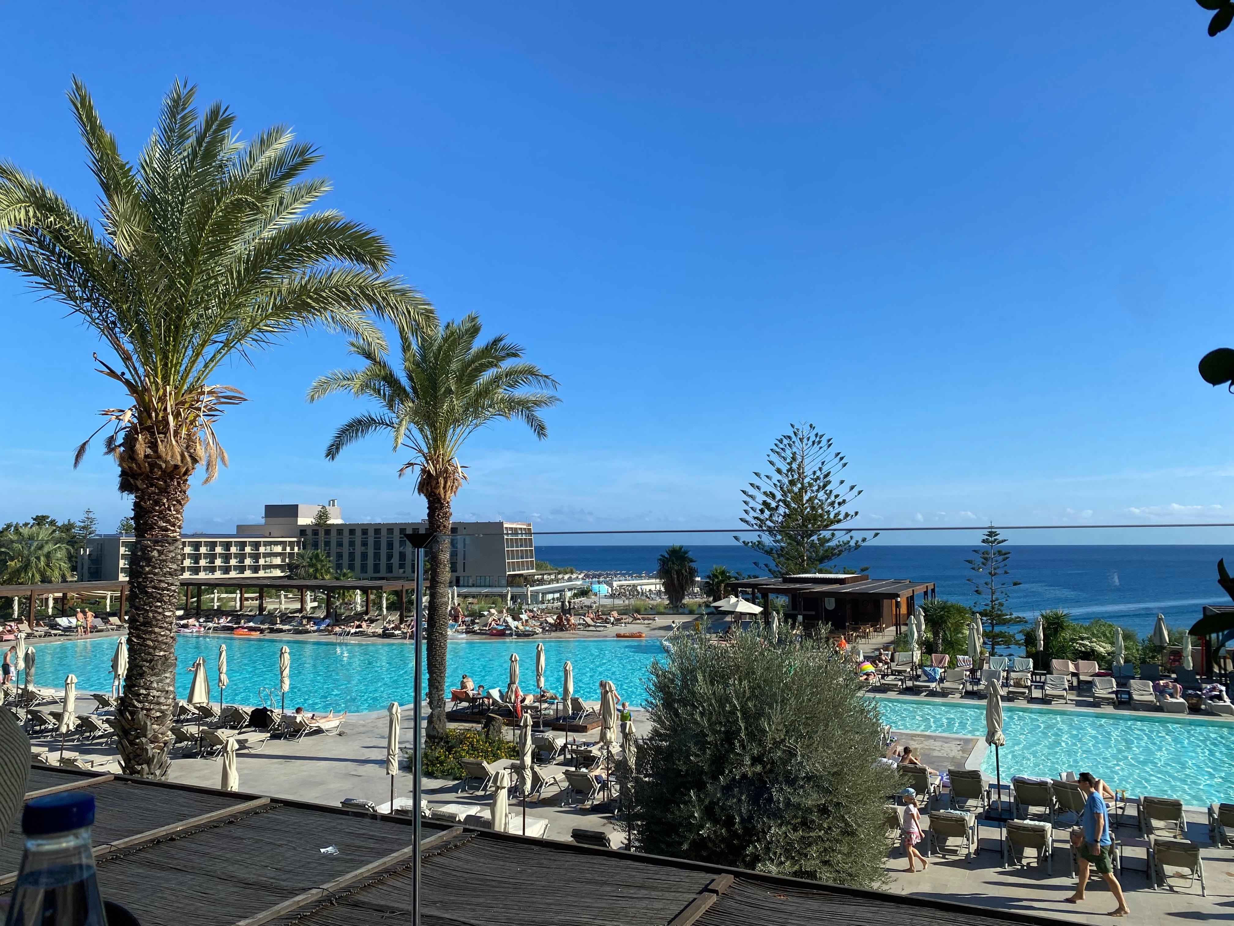 Utsikt från frukostverandan