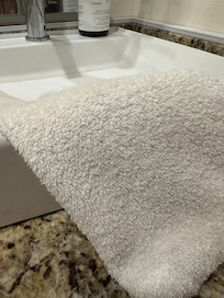 Large bath towel