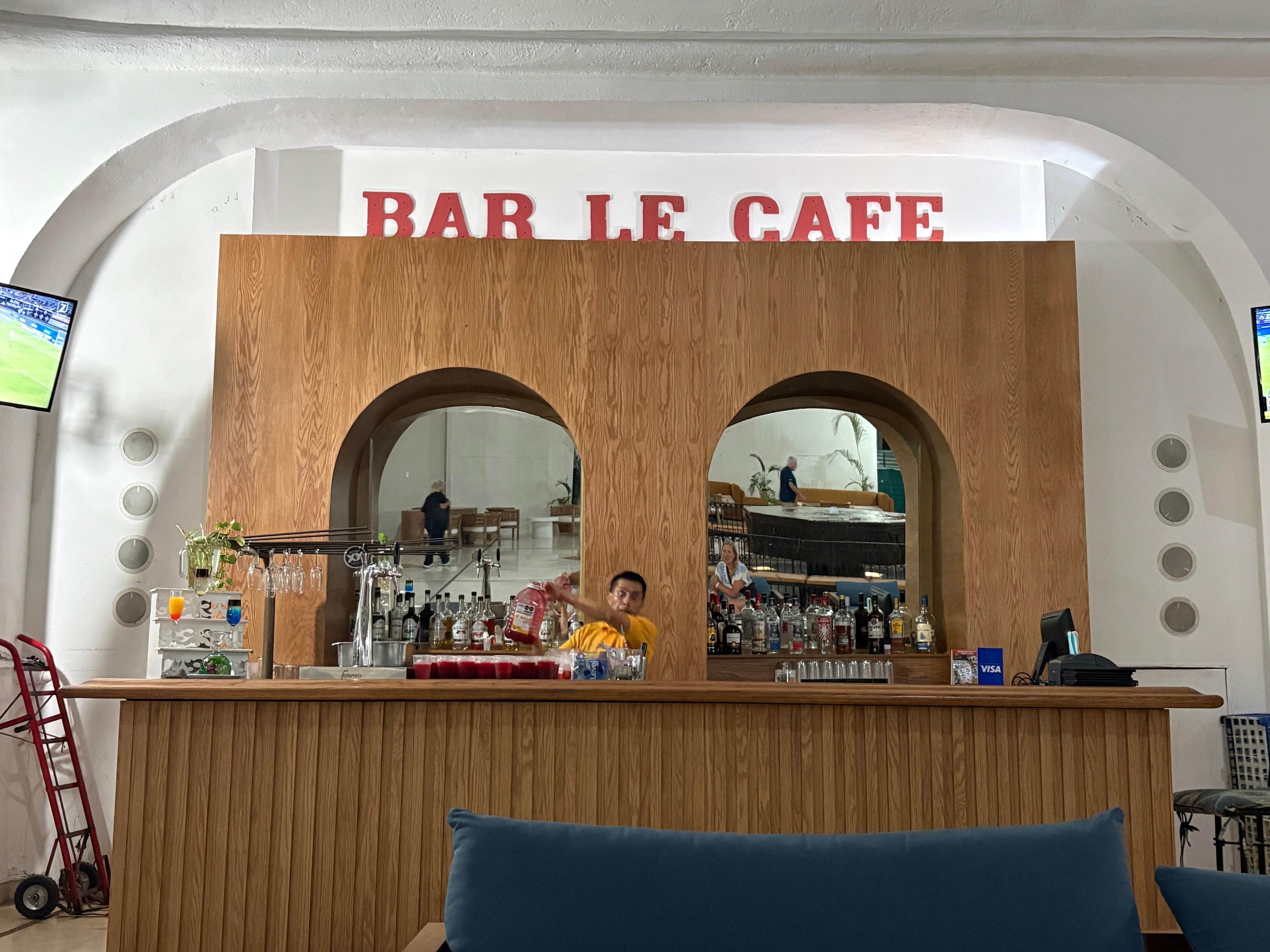 Fun in the lobby bar!