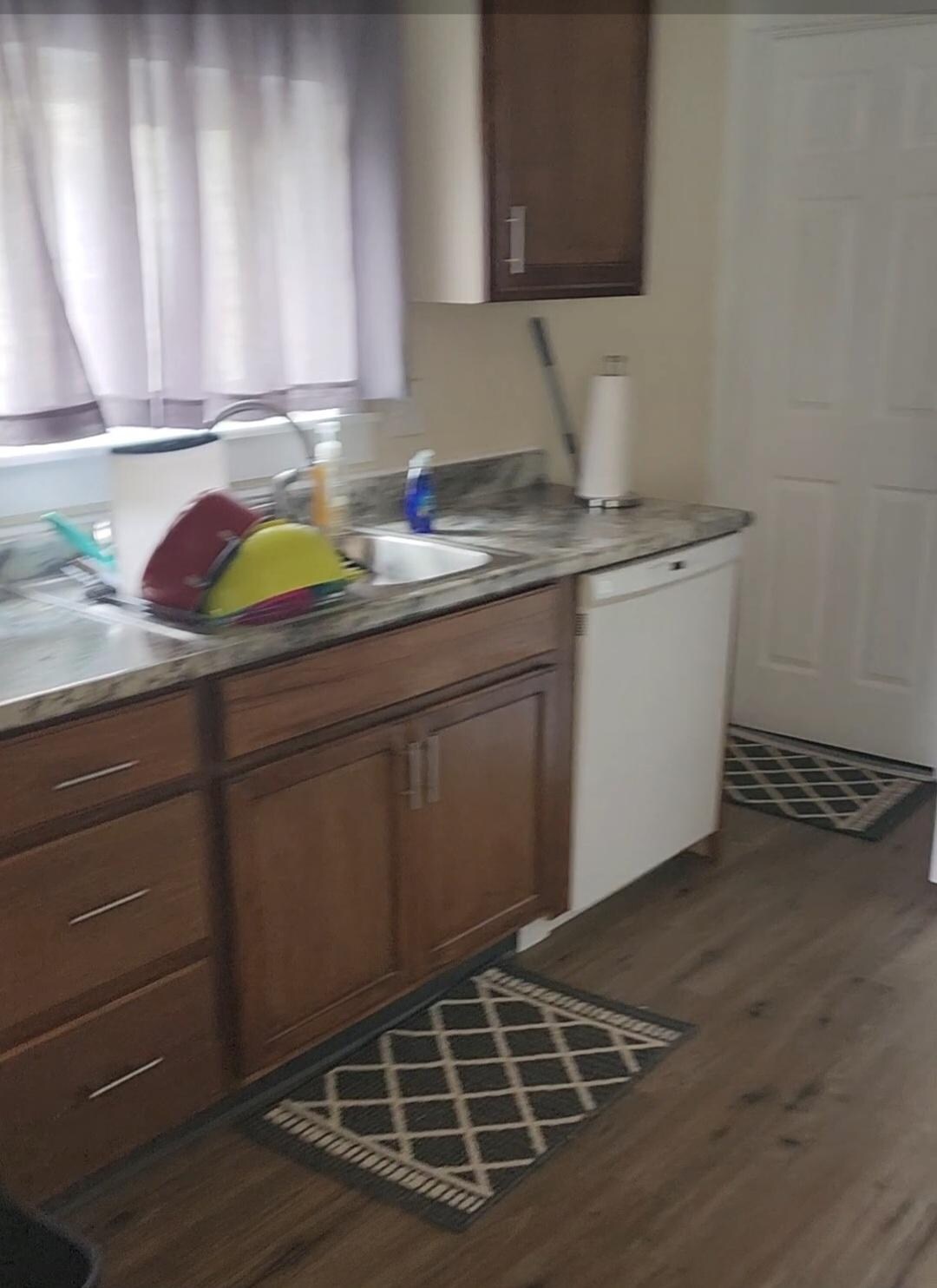 We were able to utilize all of the kitchen essentials to make food and have great experiences while staying!