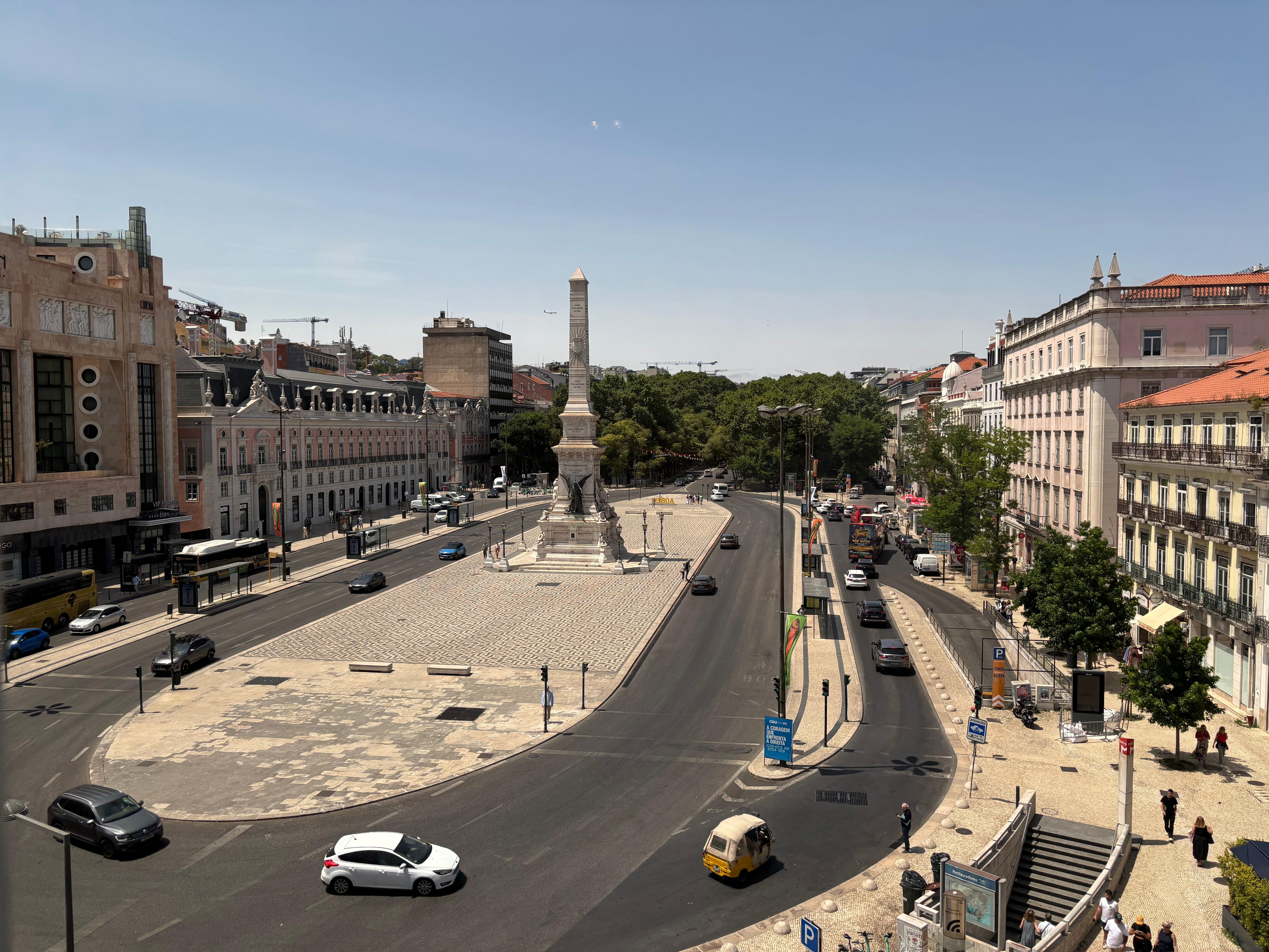 View from room of Restauradores plaza
