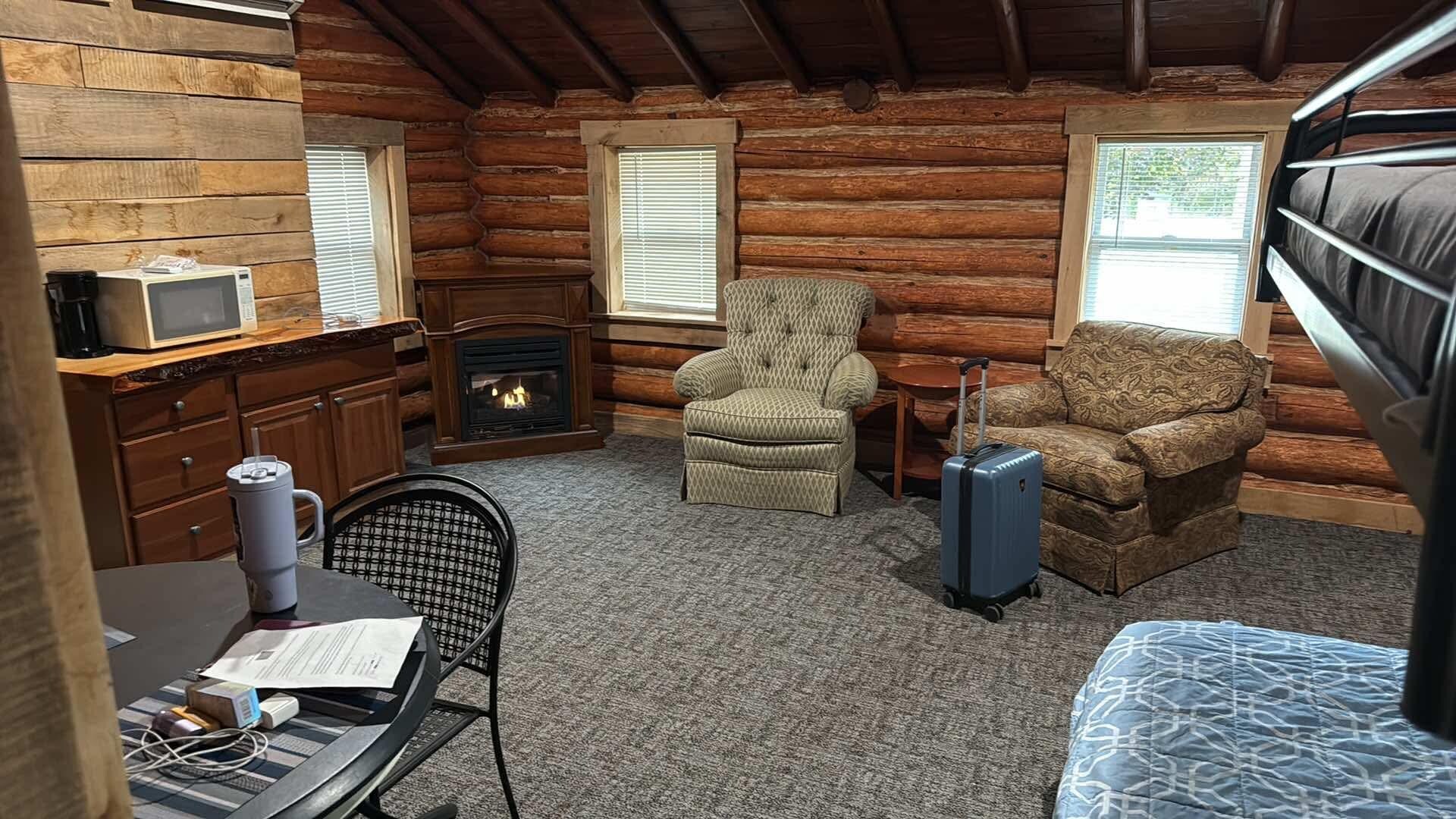 Living Area Cabin 2