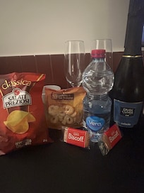 Hotel Food amenities.