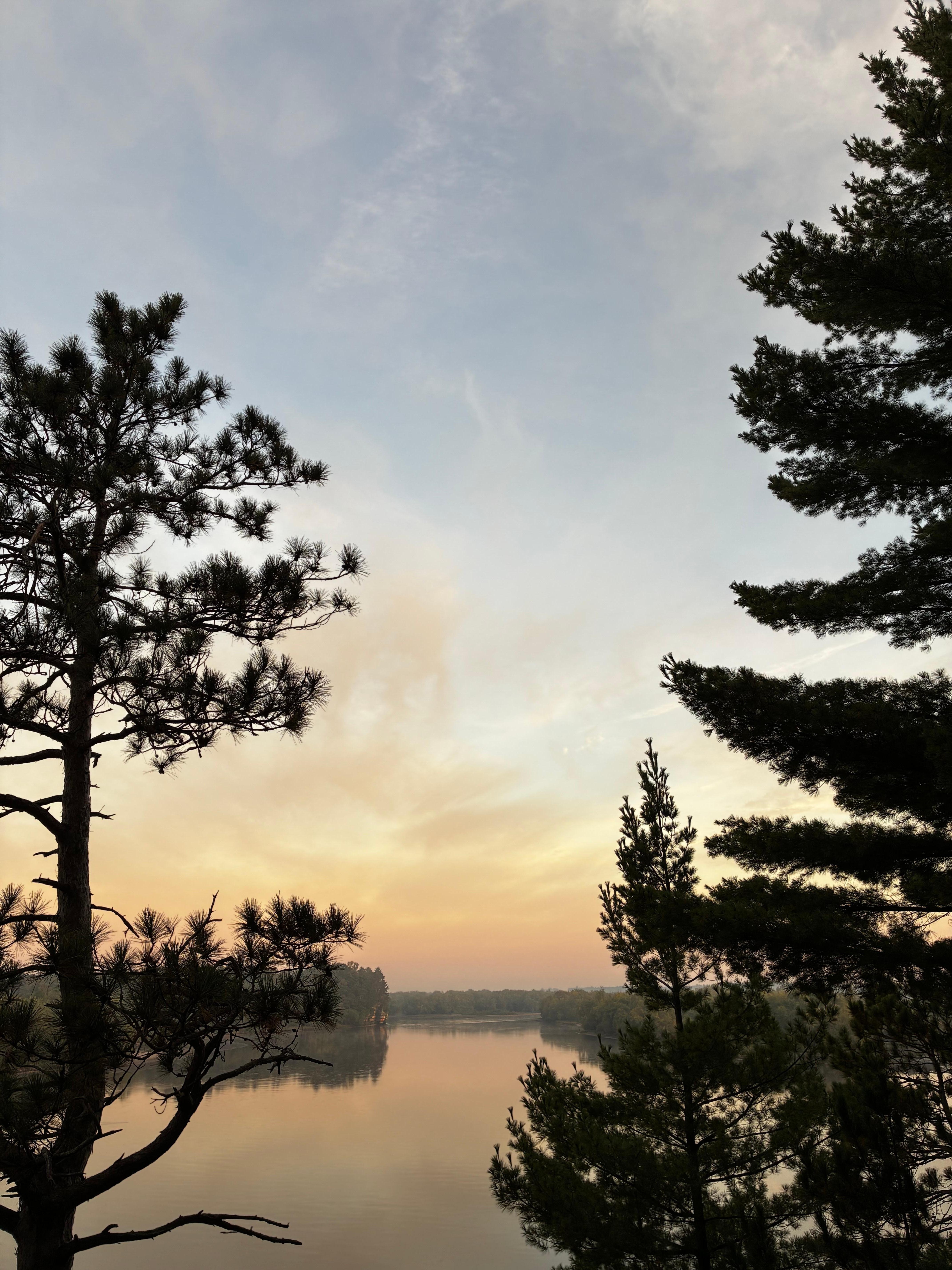 Sunrise at the river. 