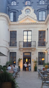 Entrance Courtyard Cafe