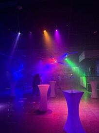 The night club for 18+! A blast, amazing drinks, and a great DJ!