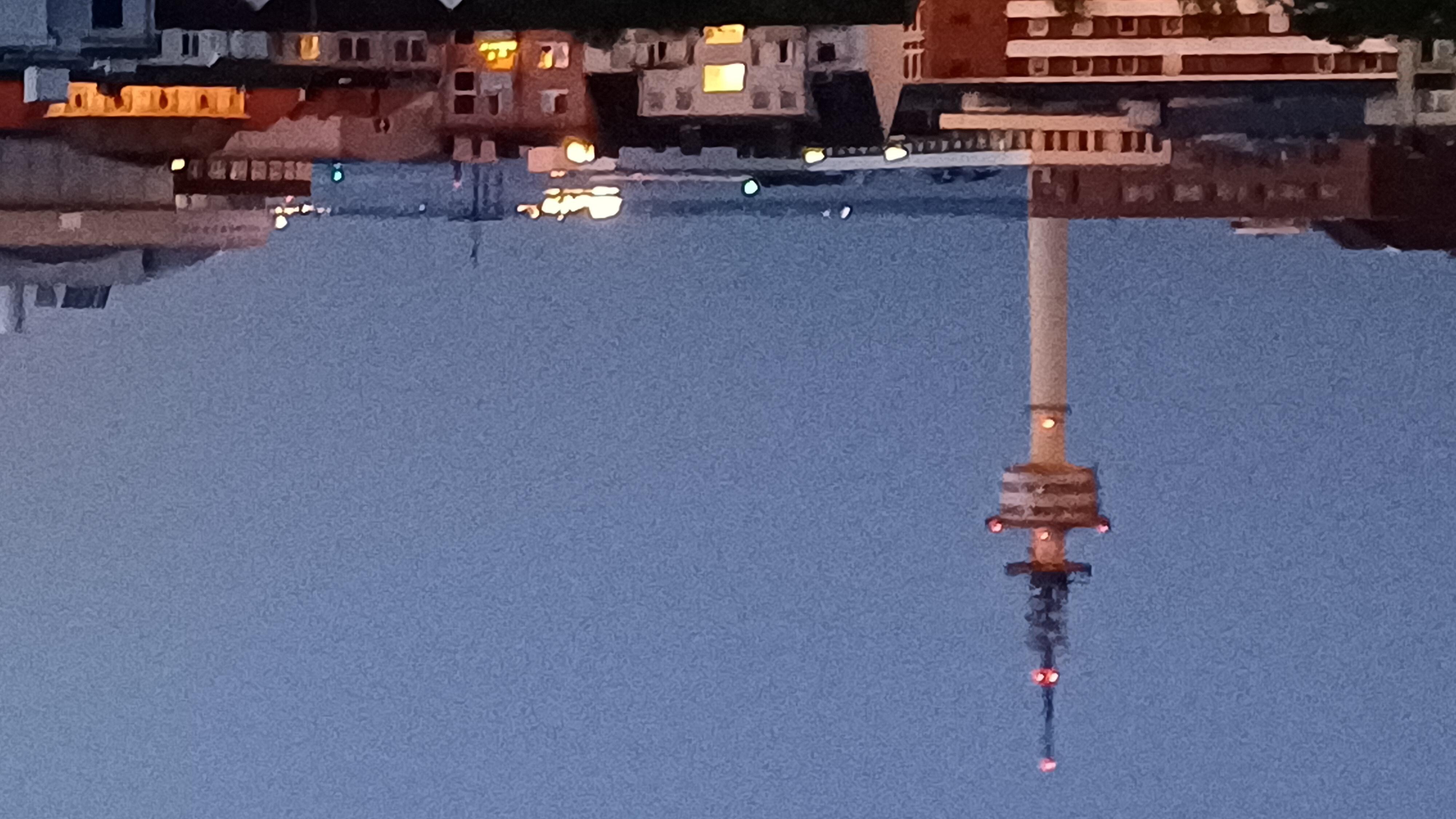 Blick vom Balkon am Abend. 