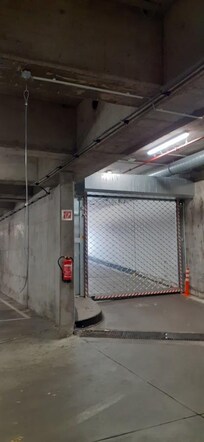 Un fil "pendant" pour ouvrir la porte du garage