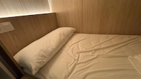 1部屋に6つベッドがありました。各部屋に鍵がついています。