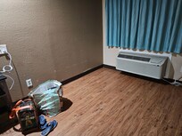 No couch (there is one in the advertisement). Also no elevator. The AC stayed cold after it got cold.