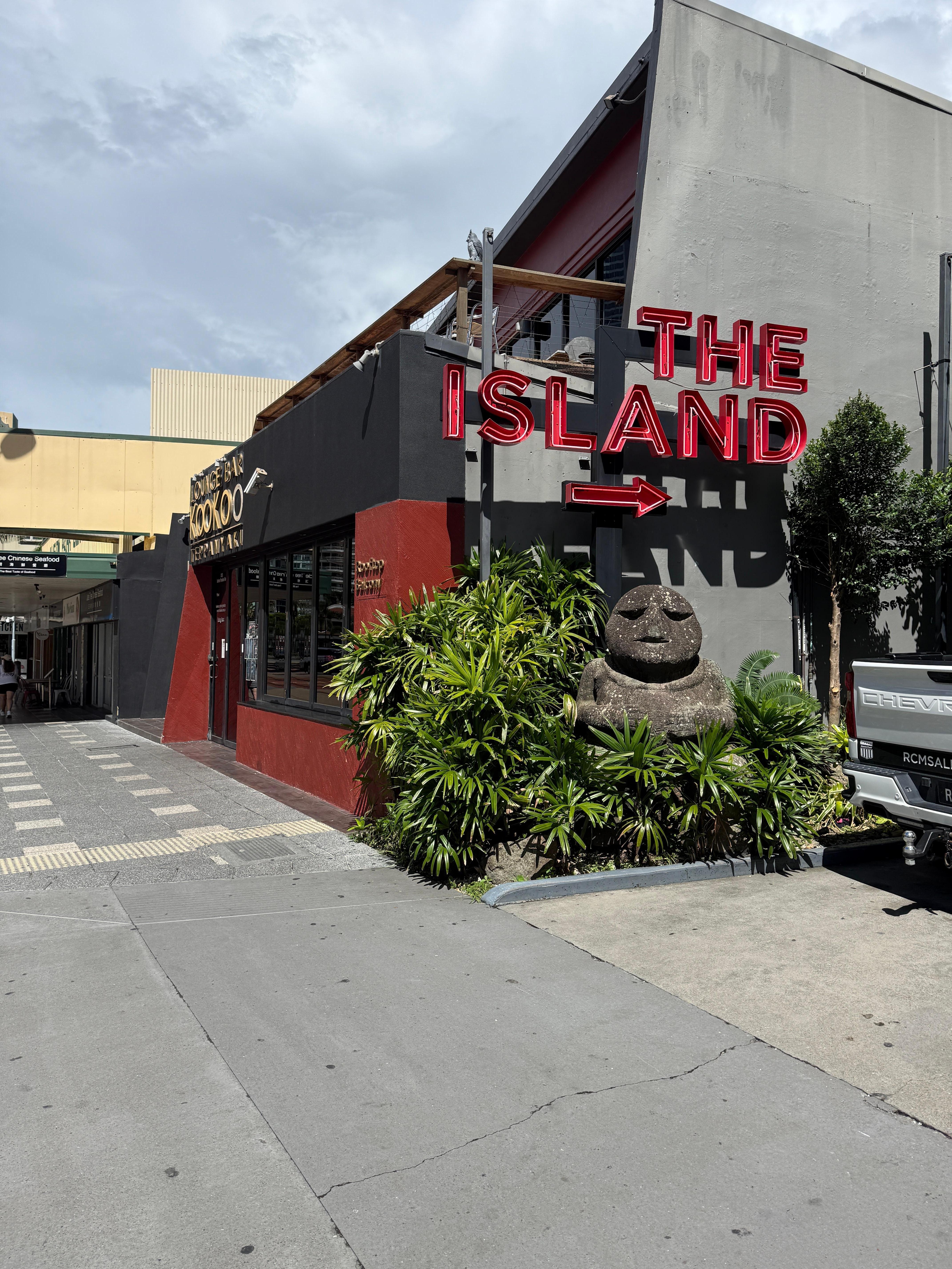 Vehicle entrance to check-in and parking garage from Surfer’s Paradise Blvd