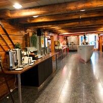 Sala centrale dove viene preparata la colazione e la cena