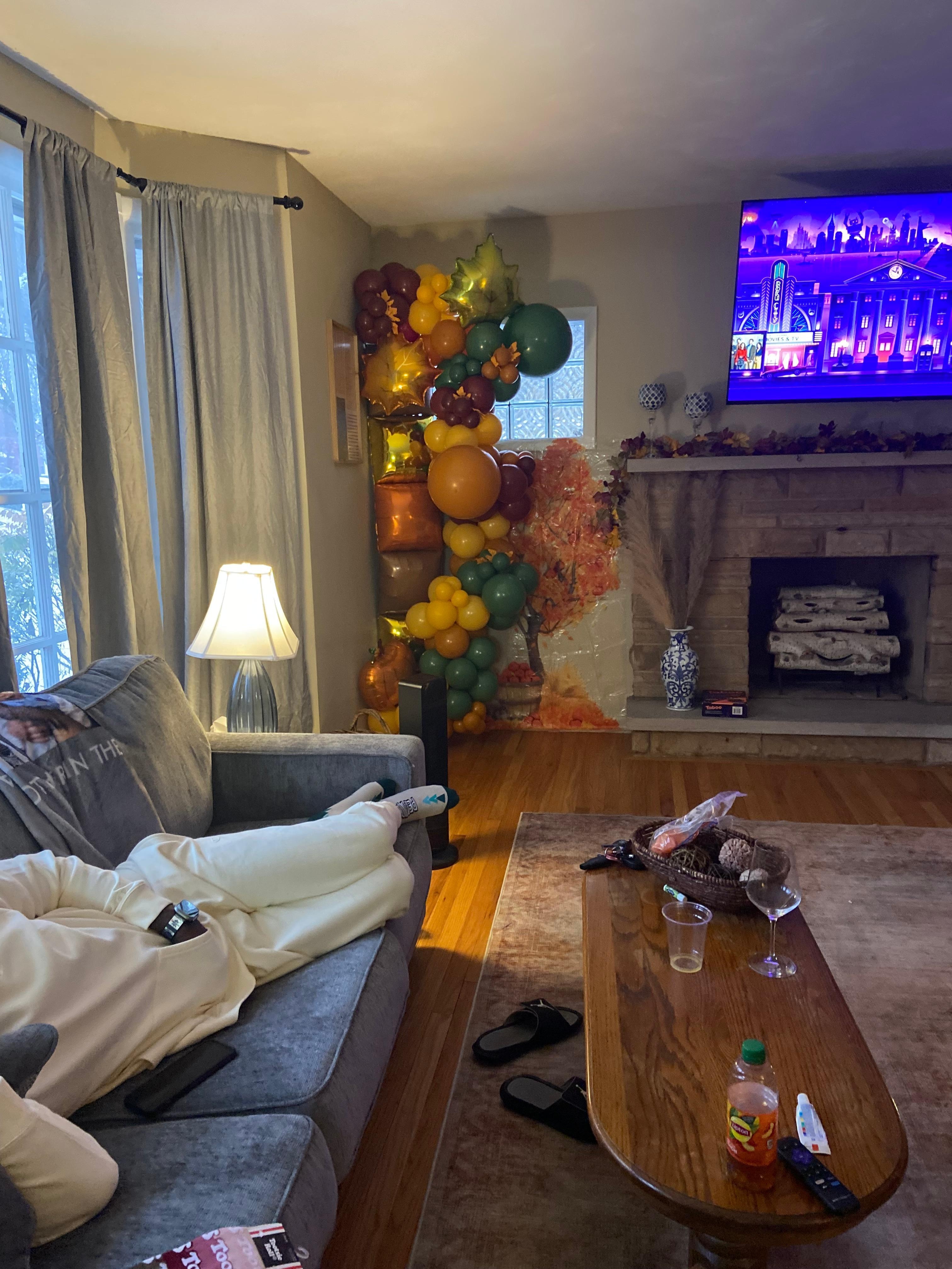 Spacious living room 