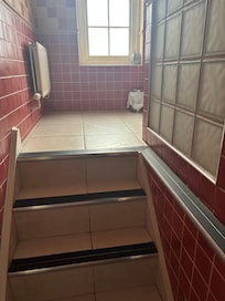 Stairs up to bathroom not practical - bathroom window does not open