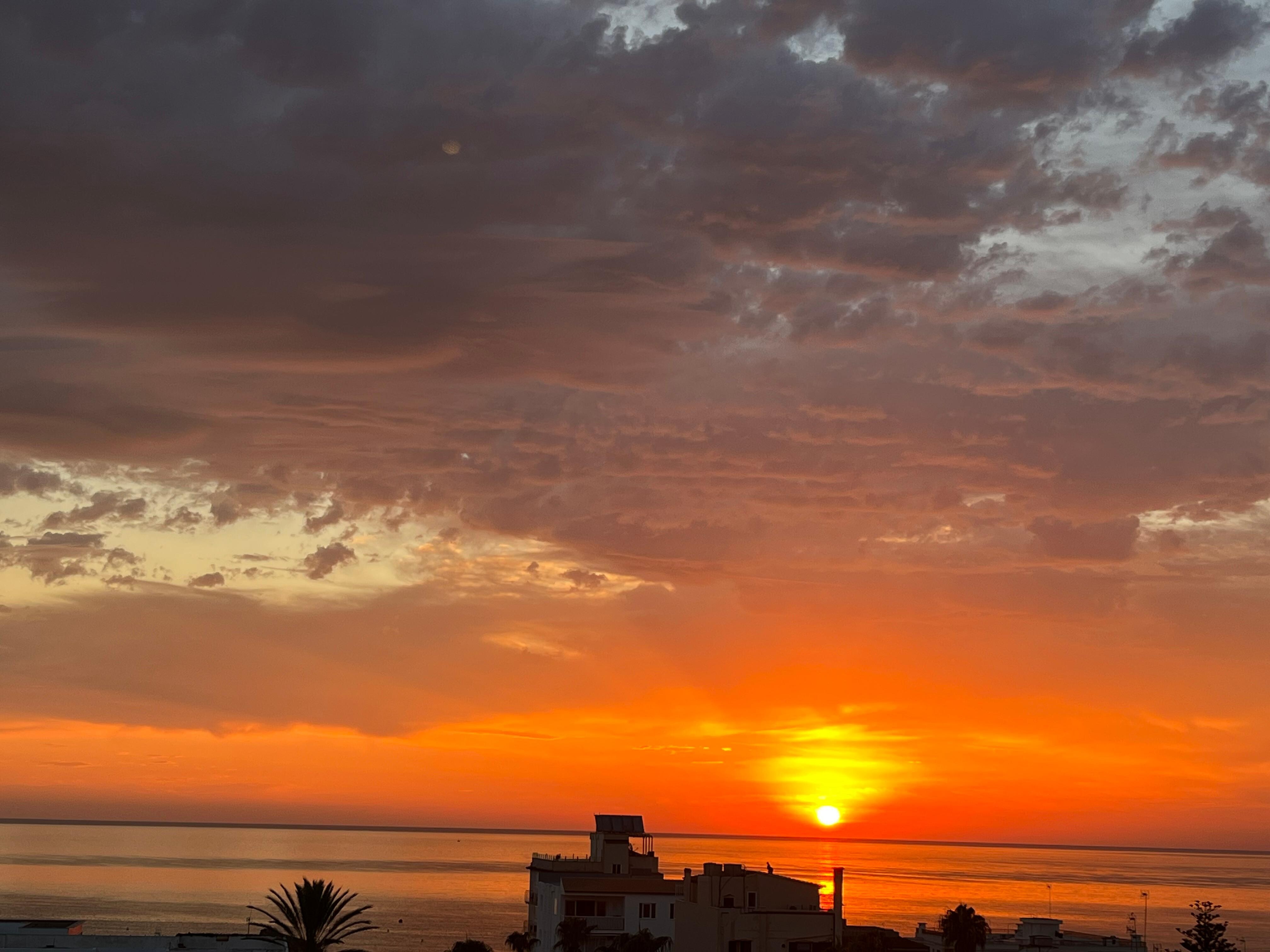 Levé du soleil de la terrasse