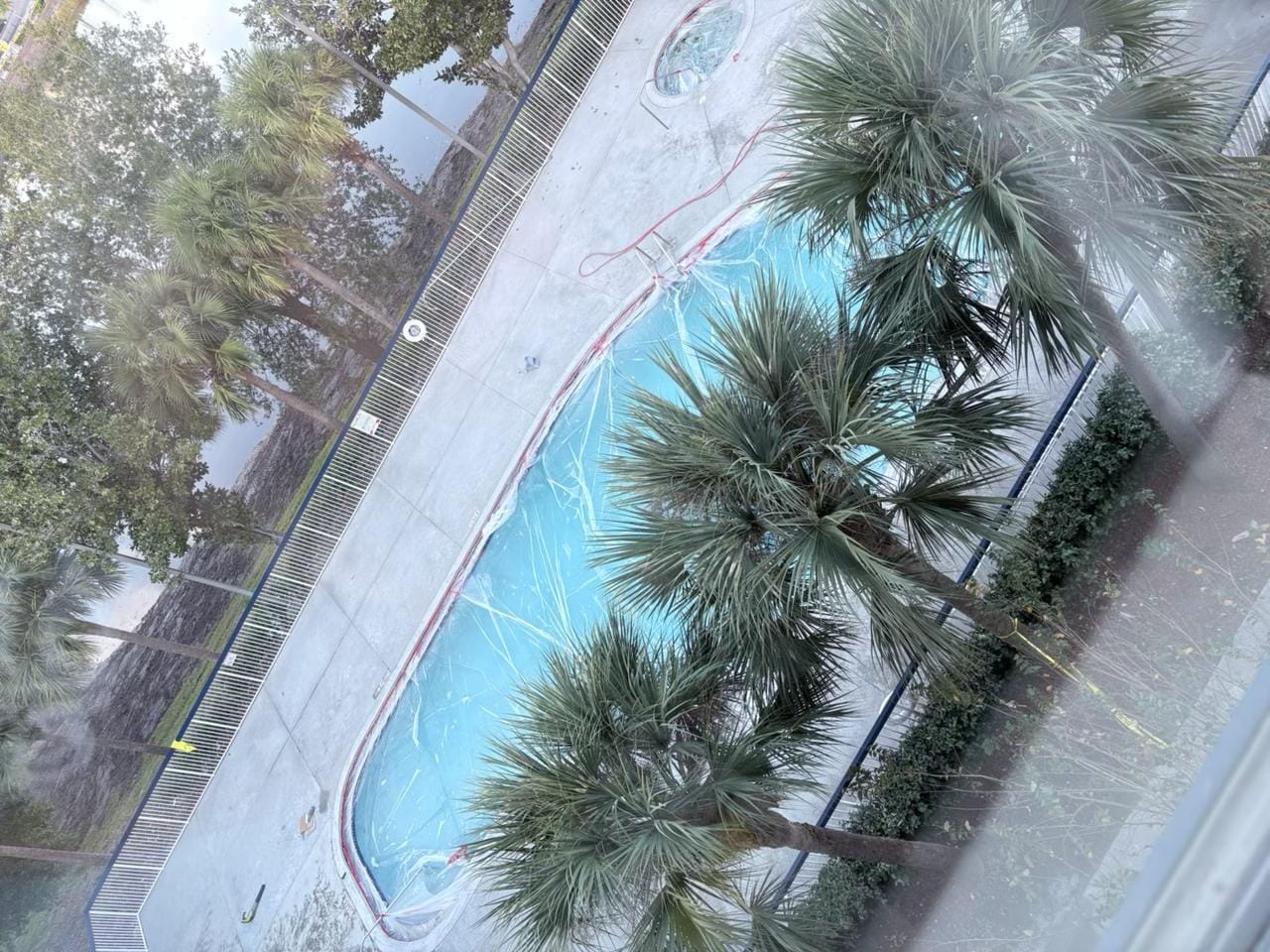 Outdoor area, Pool and hot tub closed. 