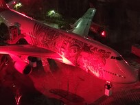 Boing 747 bei Nacht