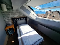 Room 605