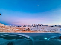 Mountain view from the hot tub