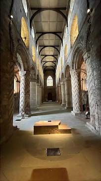Dunfermline Abbey home of the tomb of Robert the Bruce is nearby