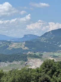 Dante’s inspiration: square mountain