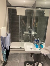 Shower with step. Not the corner shower posted.