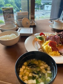 豊富で美味しい朝食メニュー