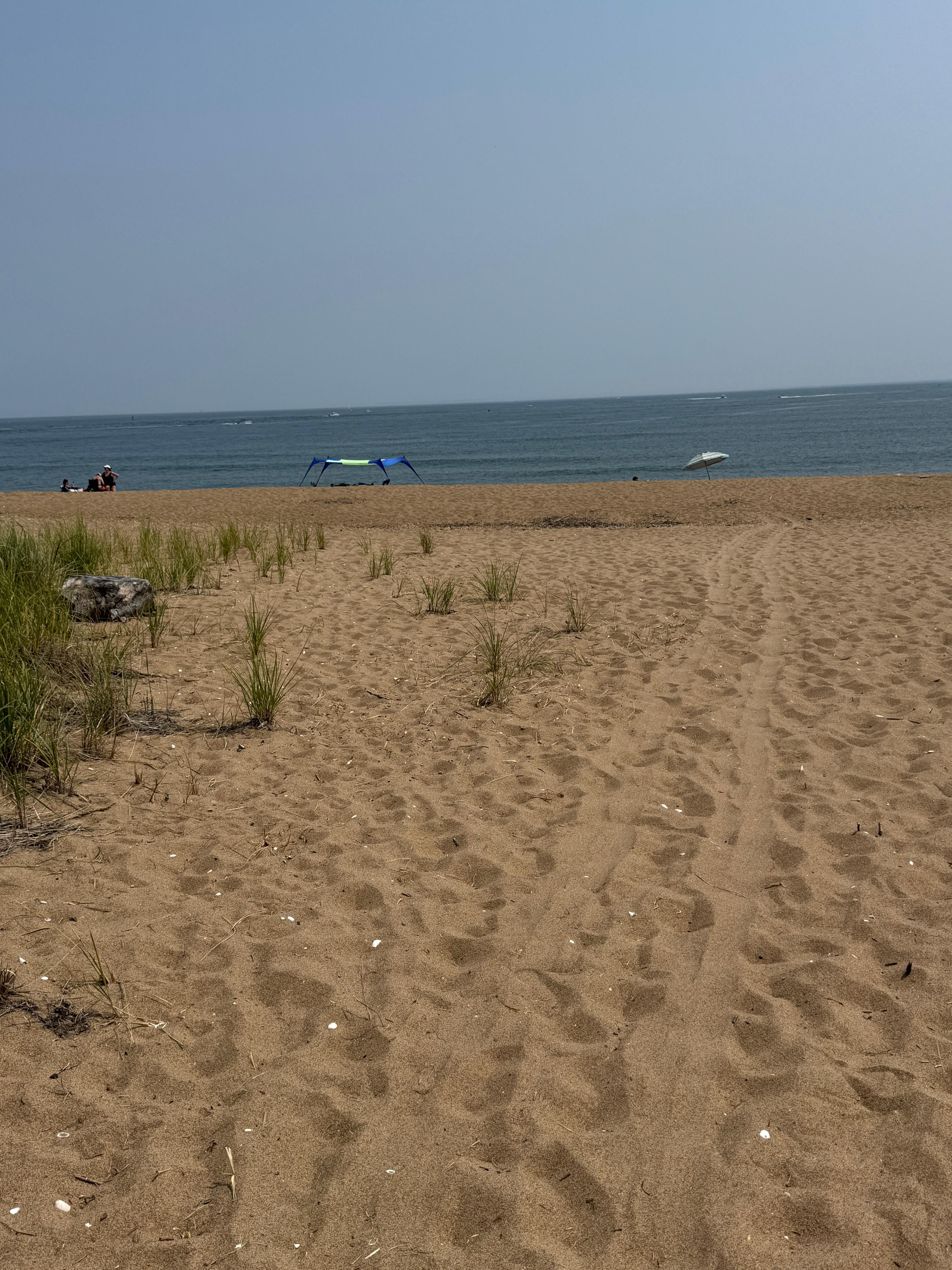 Beautiful residence only beach! 