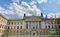 Berlin Mitte - just 10-15 mins on U2 to centre of the city for museums and all iconic cultural sights