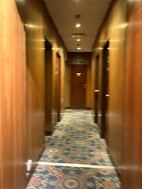 ホテルの廊下