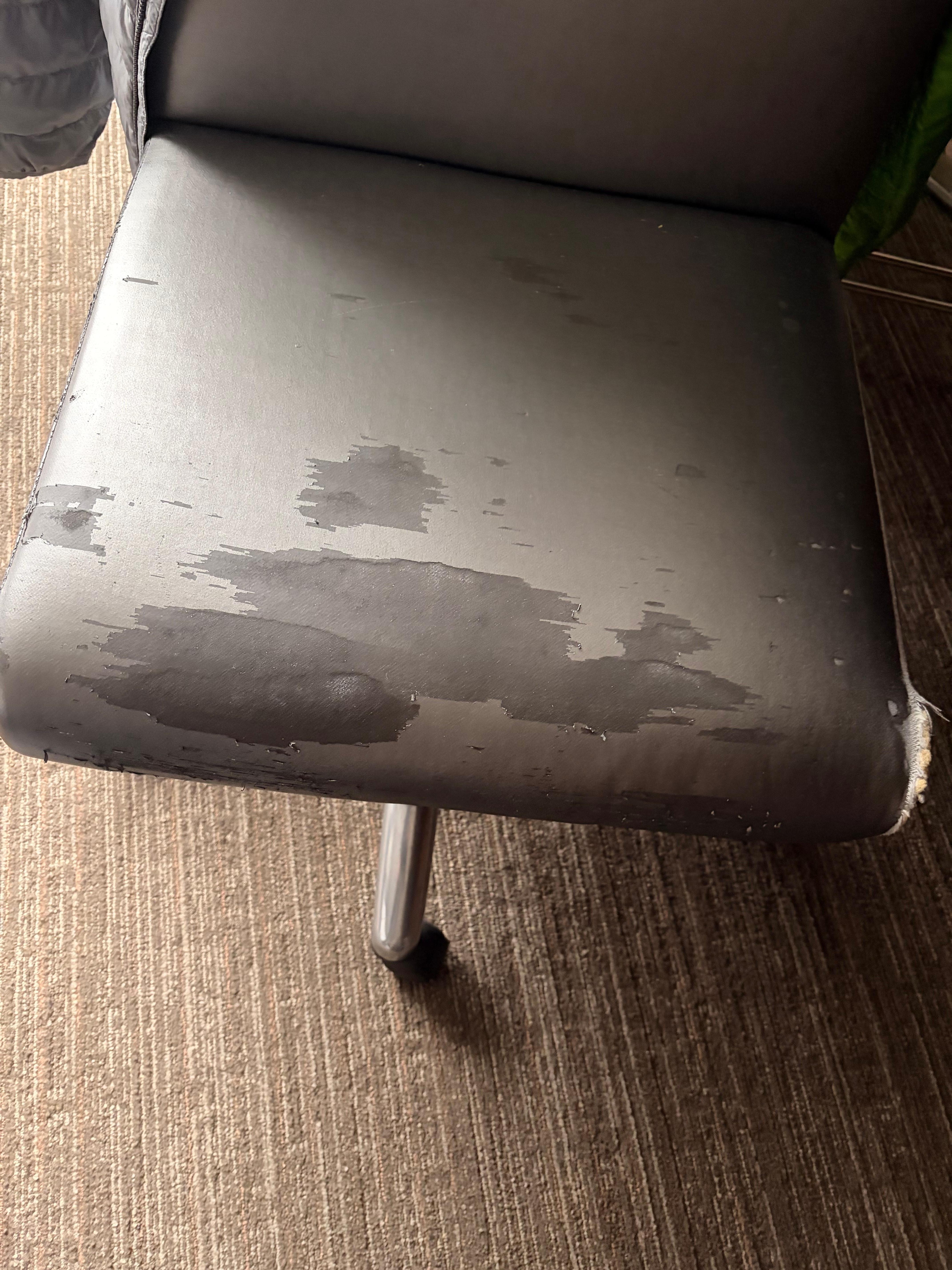 Really? You seat and the cover comes off