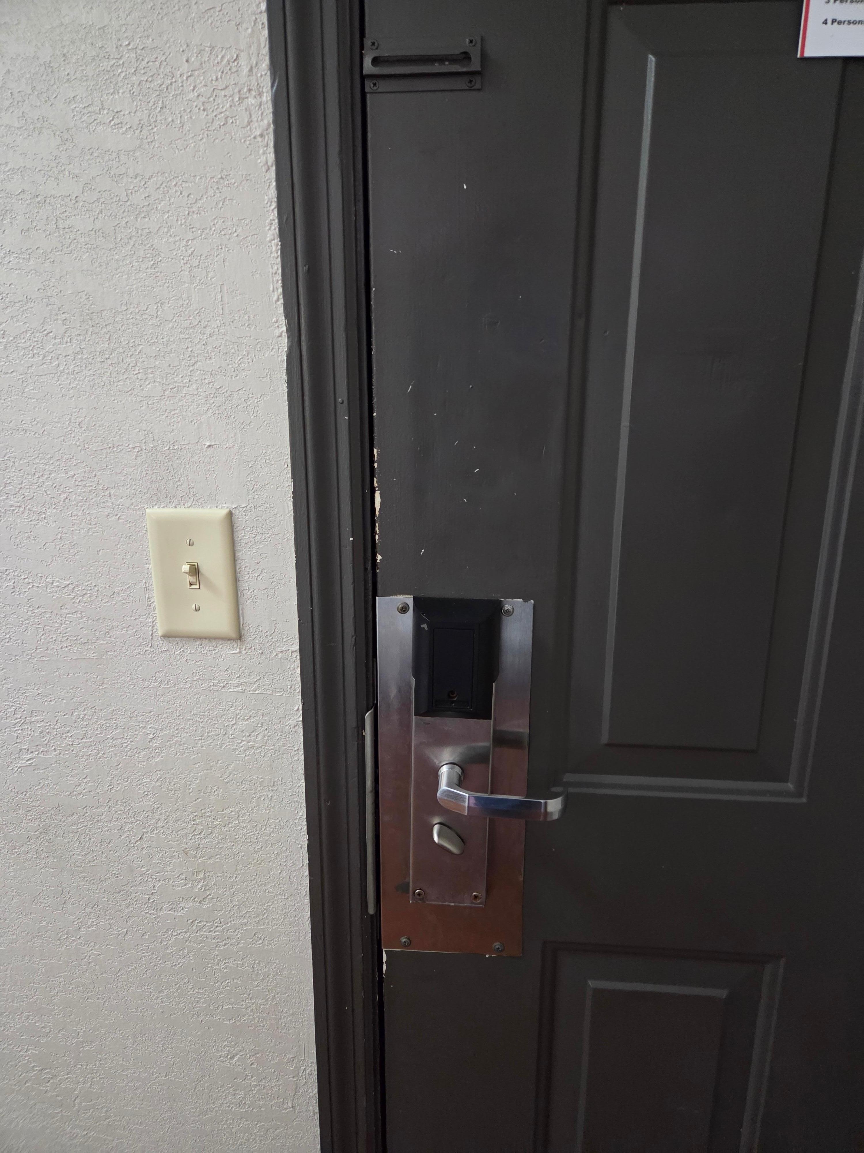 No way to lock the door to keep the staff out and no do not disturb sign. The cleaning guy kept coming in while we were in there.