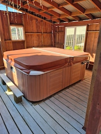Very nice (and hot) hot tub area with nice lighting, secluded