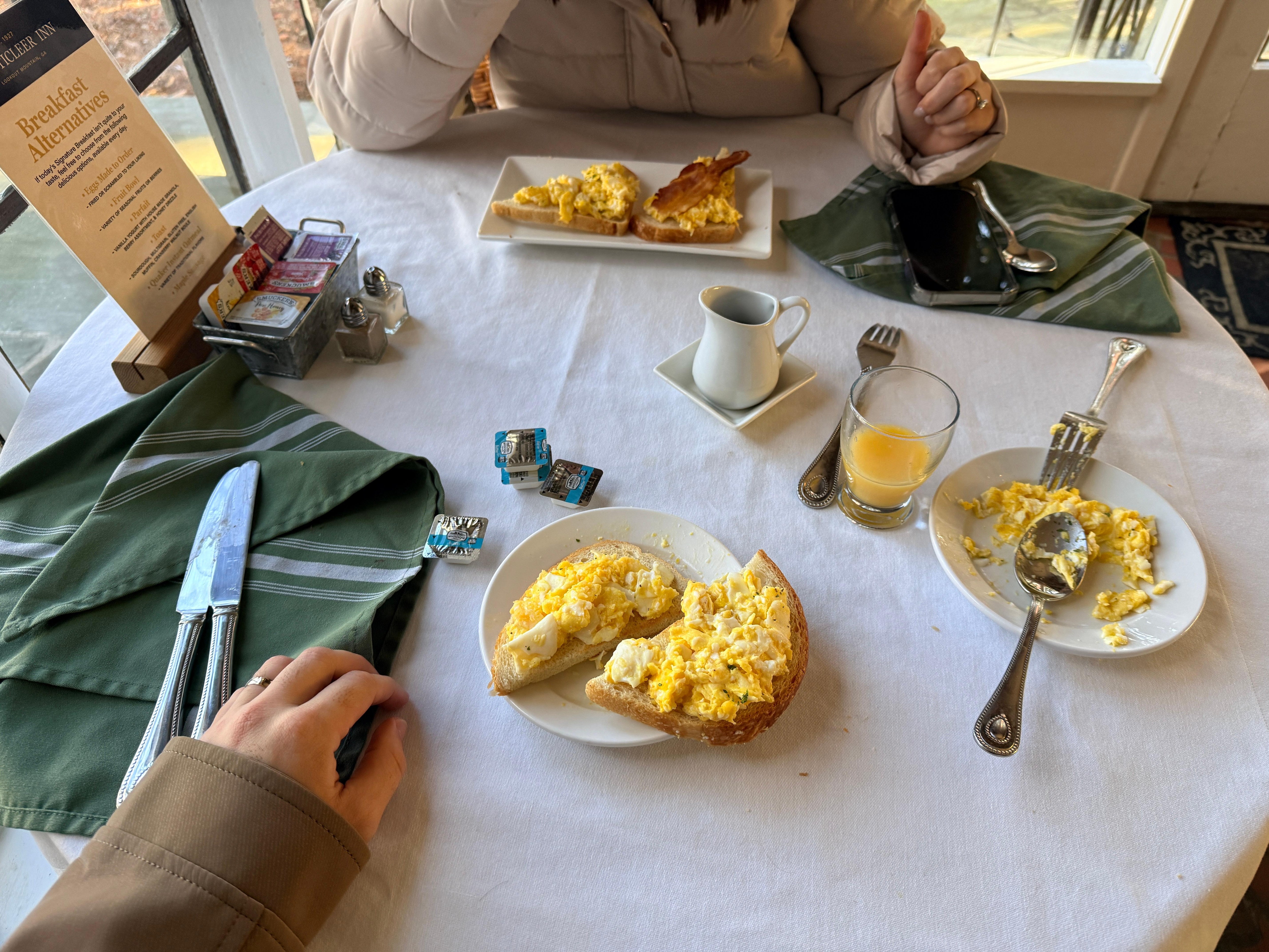 One of the diferent breakfasts 