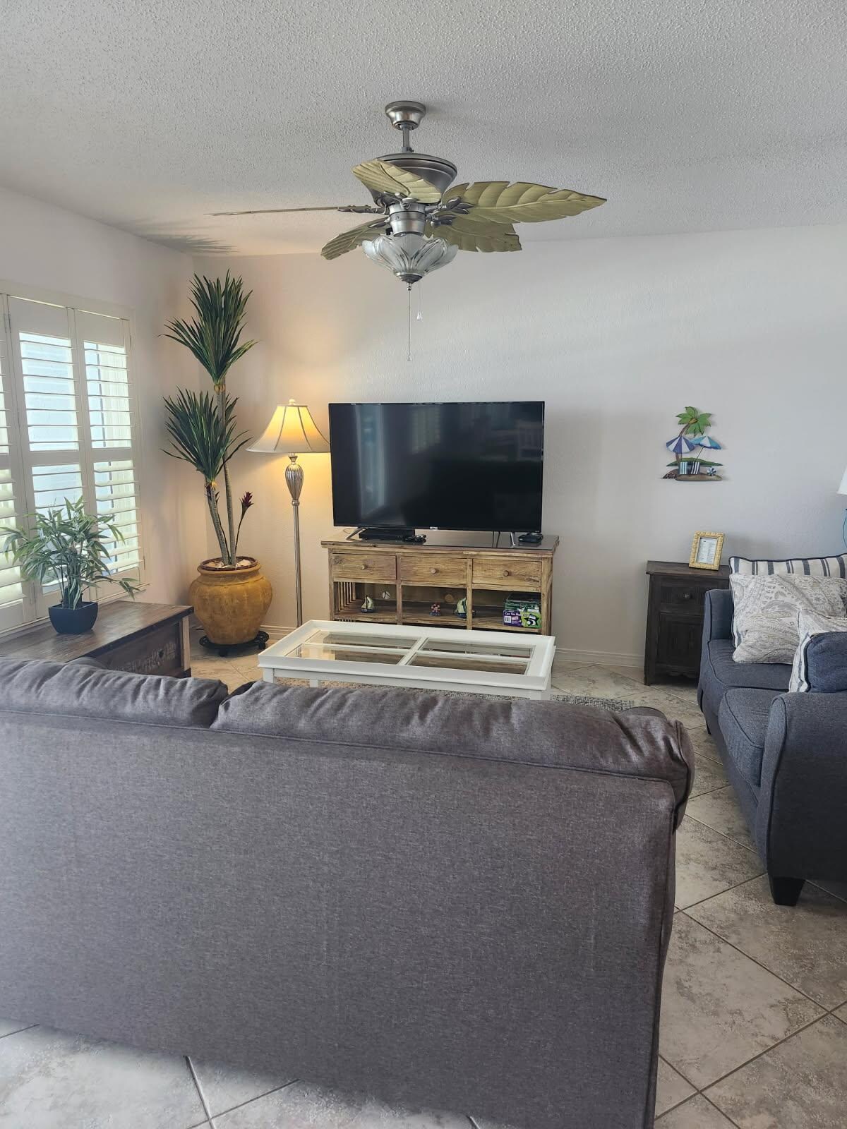 Perfect place to watch tv with a view of the beach 