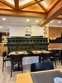 Breakfast Room