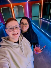 Un couloir de mirroir et lumière pour vos plus beaux selfie!