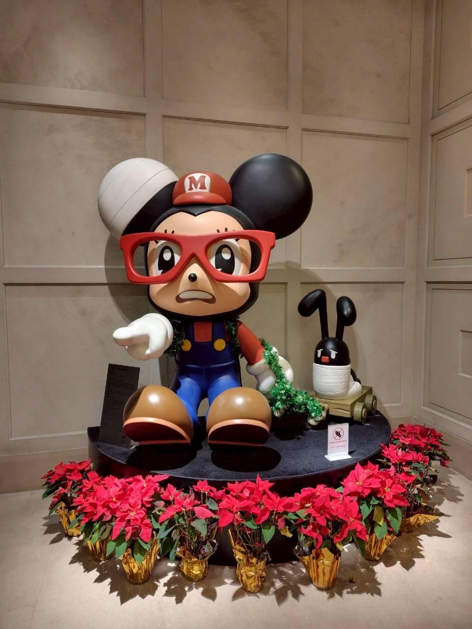 ロビーのオブジェ