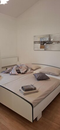 Doppelbett, sehr bequem